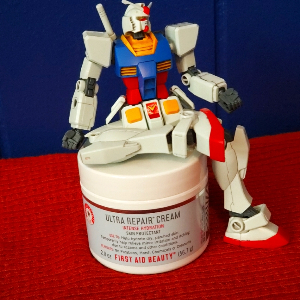 First Aid Beauty Ultra Repair Cream
